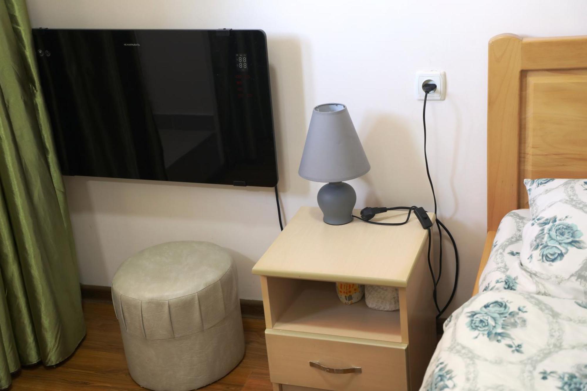 Nadia Guesthouse メスティア エクステリア 写真