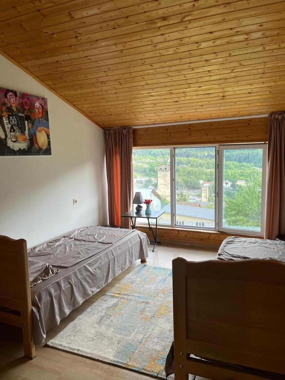 Nadia Guesthouse メスティア エクステリア 写真